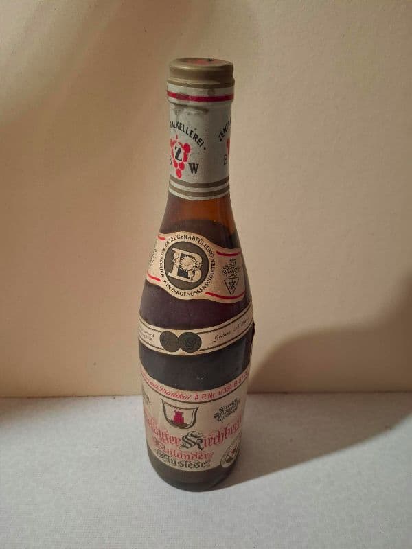 Zentralkellerei Badischer Winzergenossenschaften (ZBW) Schelinger Kirchberg Ruländer Auslese 1976 — Baden (Bereich Kaiserstuhl-Tuniberg)