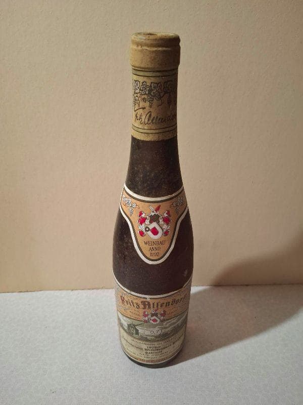Fritz Allendorf Hattenheimer Wisselbrunnen 1979 — Rheingau